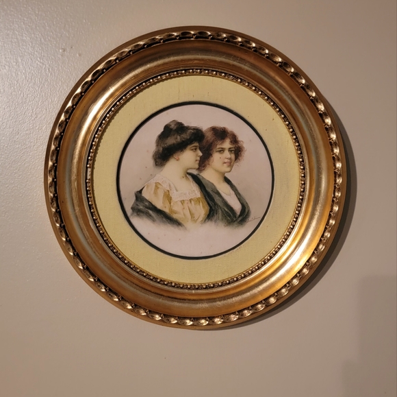 VINTAGE REAR SIGNED WATERCOLOR PAINTING IN 13.5 " A GOLD GILTED ROUND FRAME - Picture 15 of 16